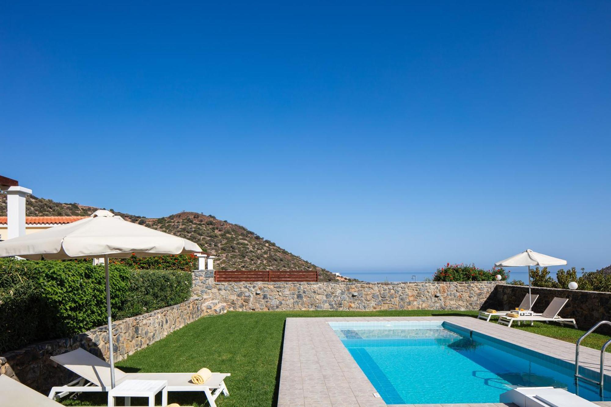 Real Dream Villas, Cretan Gems With Seaviews, By Thinkvilla Vilă