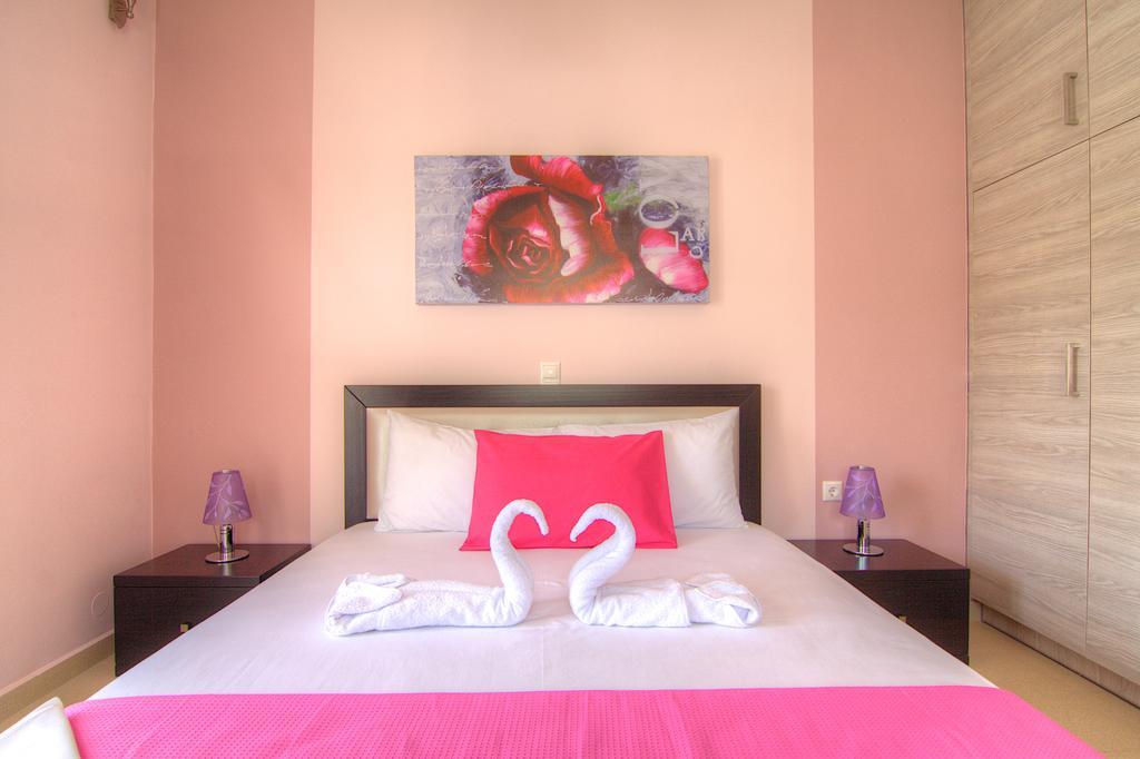 Real Dream Villas, Cretan Gems With Seaviews, By Thinkvilla