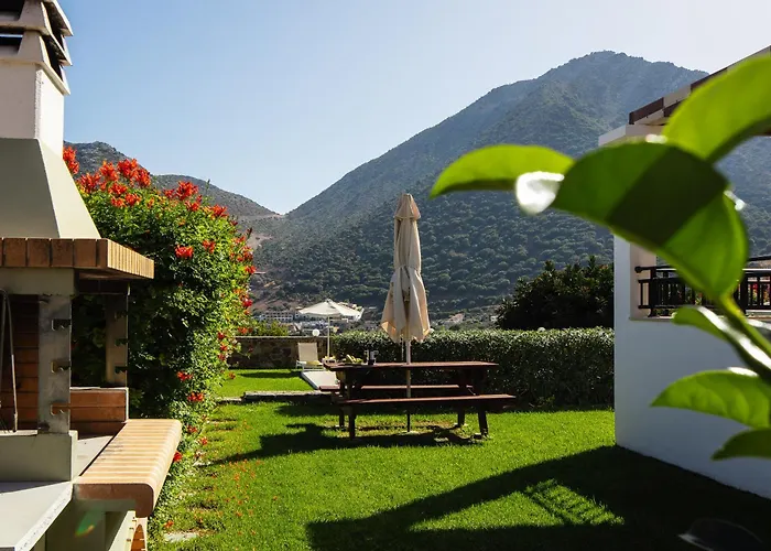 Real Dream Villas, Cretan Gems With Seaviews, By Thinkvilla