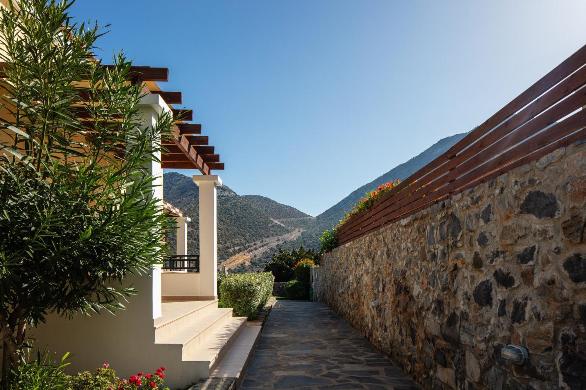 Real Dream Villas, Cretan Gems With Seaviews, By Thinkvilla Villa