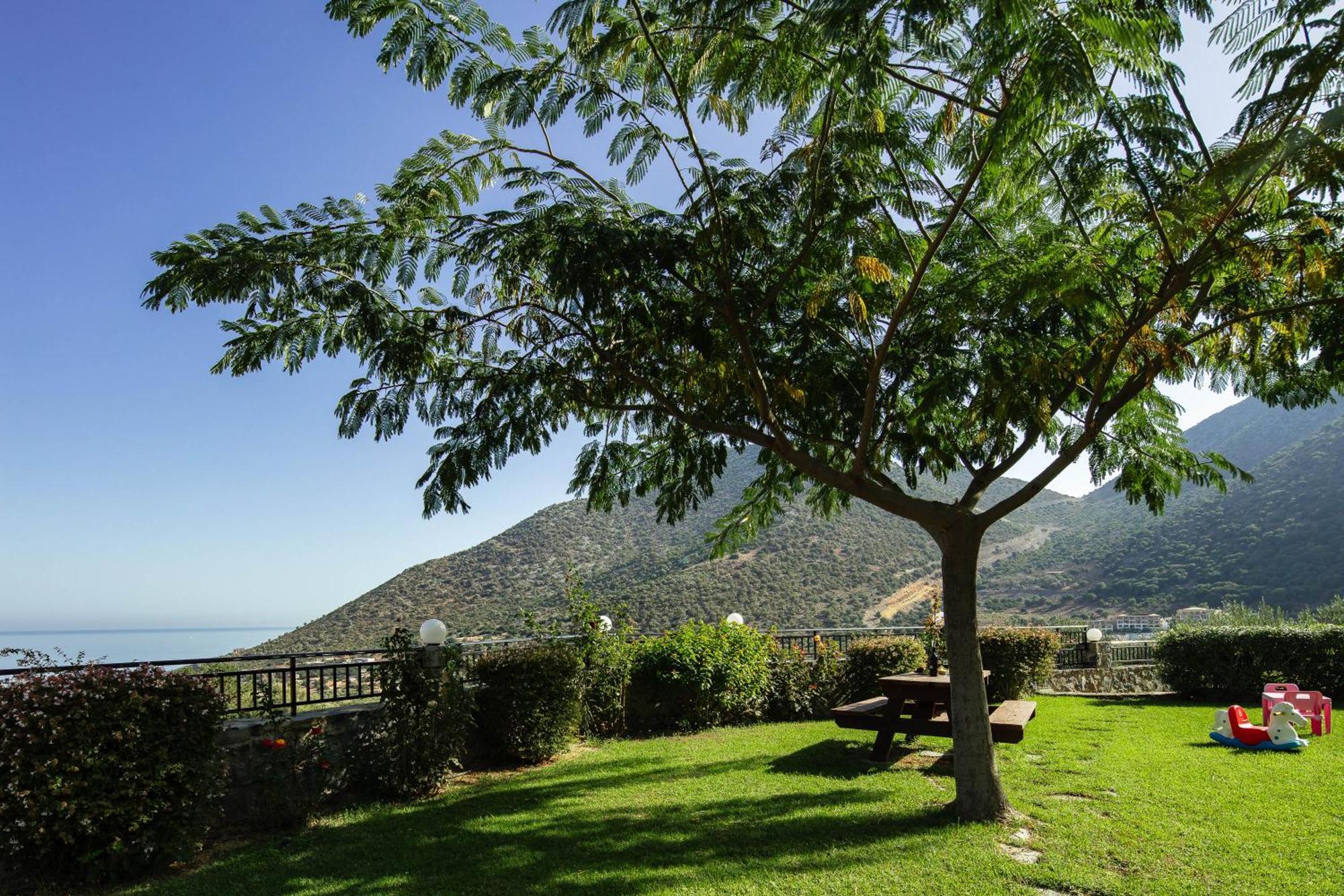 Real Dream Villas, Cretan Gems With Seaviews, By Thinkvilla Villa