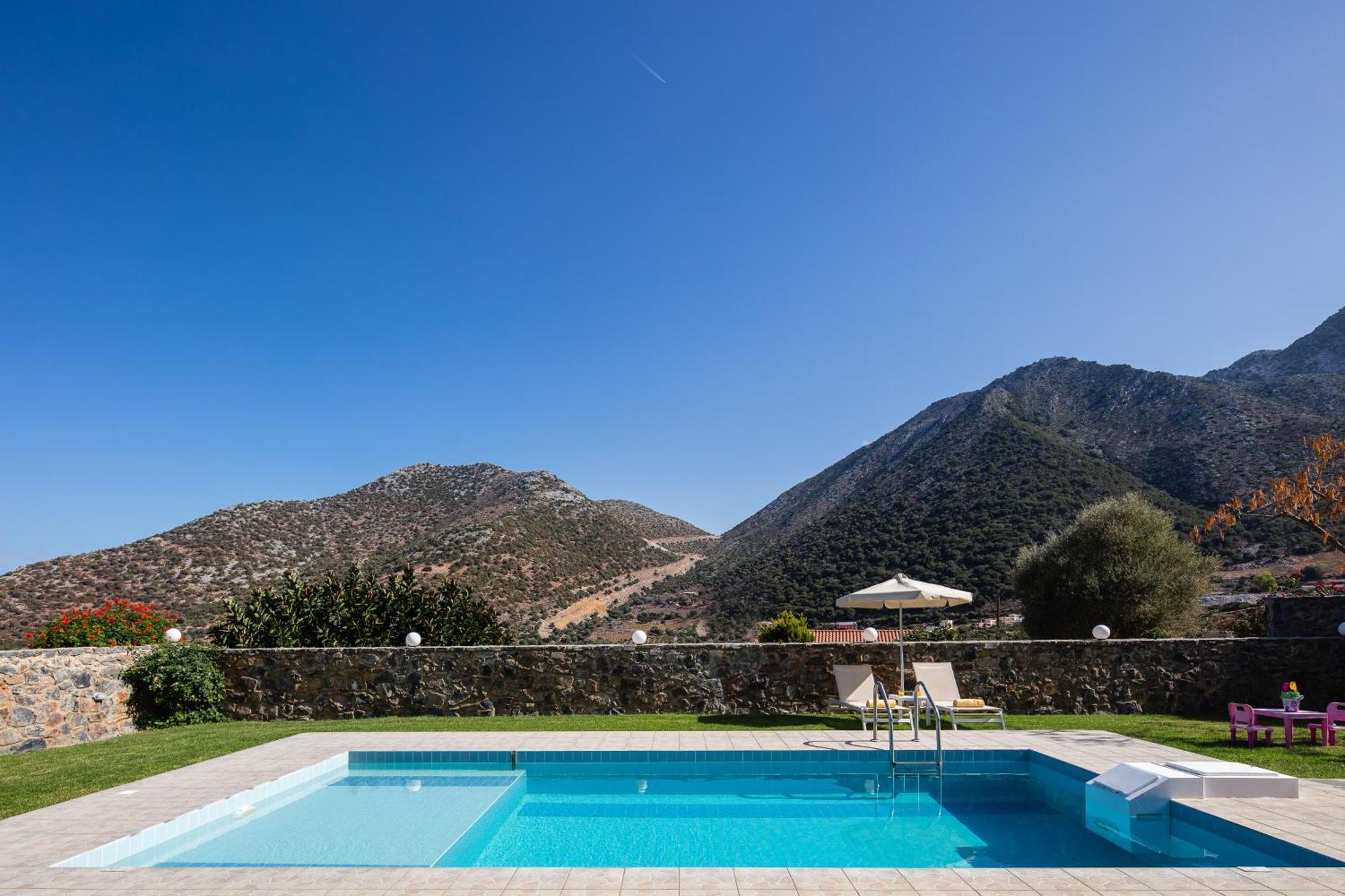 Villa Real Dream Villas, Cretan Gems With Seaviews, By Thinkvilla Bali (Crete)