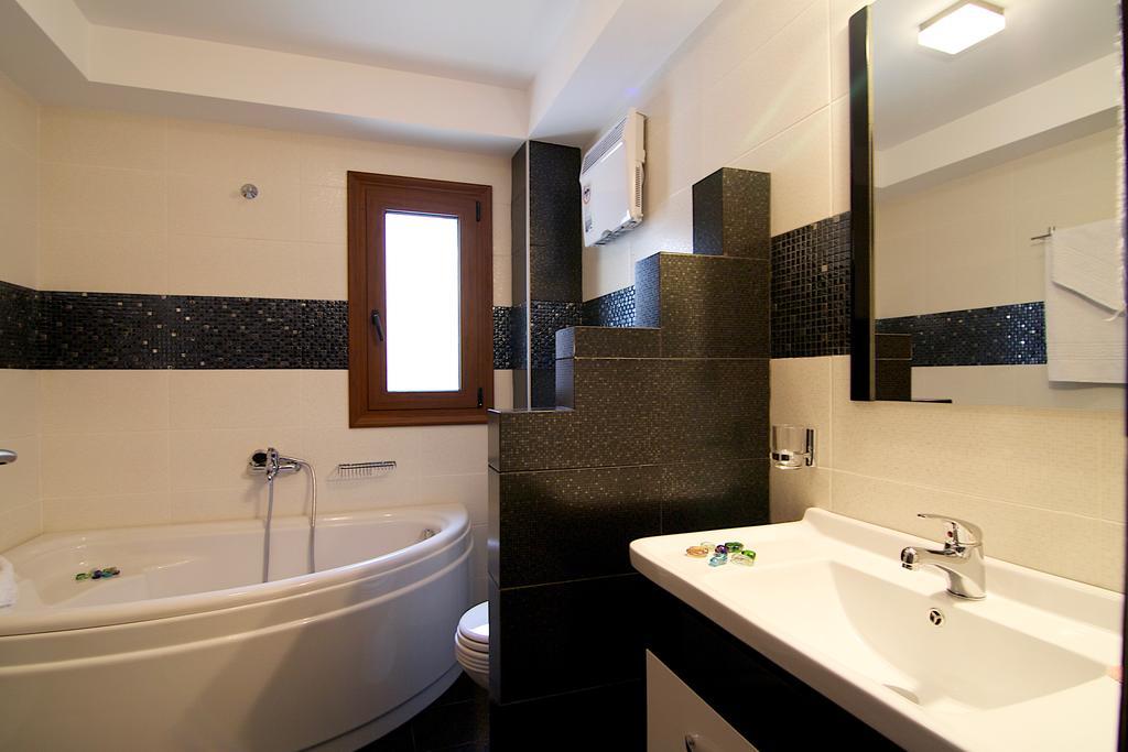 Villa Real Dream Villas, Cretan Gems With Seaviews, By Thinkvilla Bali (Crete)